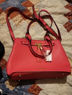 Malibu Skye Pink Vegan Friendly Faux Leather Shoulder/Crossbody Bag